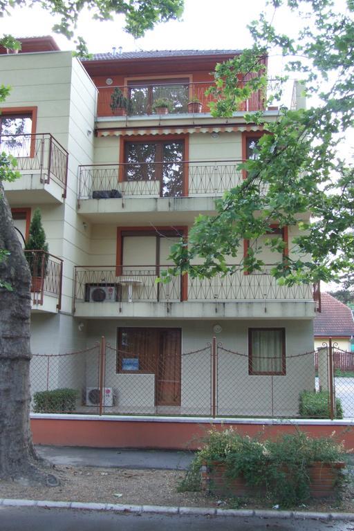 Villa Palazzo Apartments Siofok Dış mekan fotoğraf