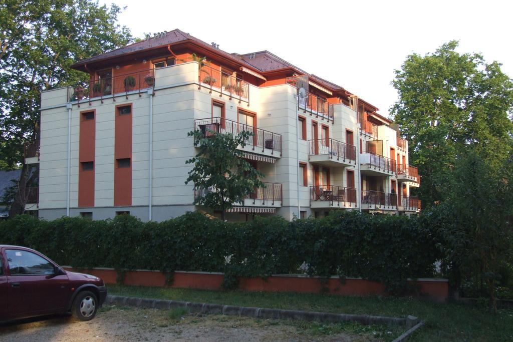 Villa Palazzo Apartments Siofok Dış mekan fotoğraf